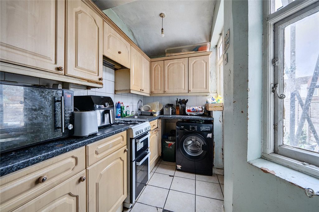 Property photo 3 of 15 Picture No. 05