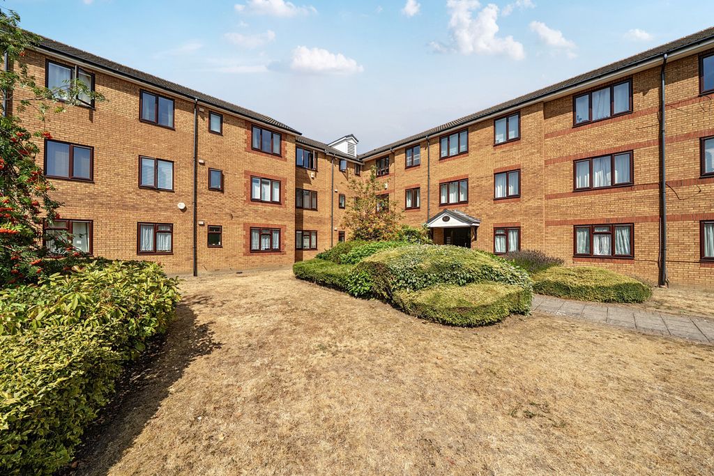 Property photo 1 of 12 1500934-11-6A706d...