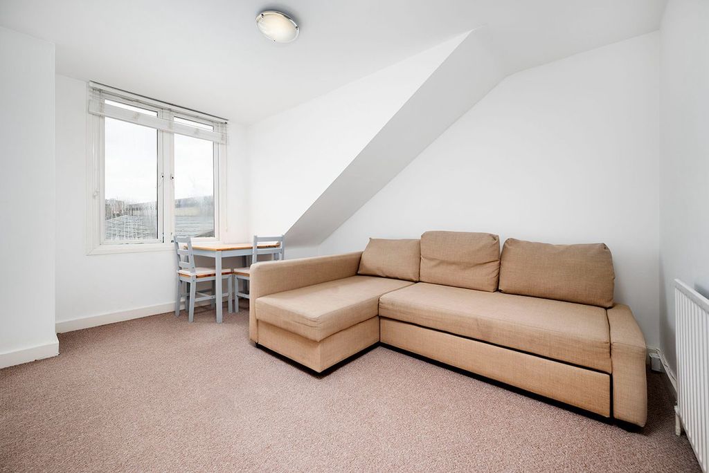 Property photo 2 of 8 Photo-2026-03-20-12-47-241