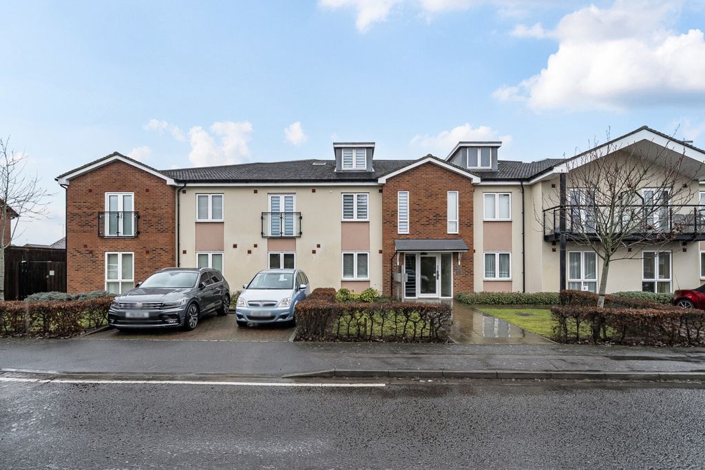 Property photo 1 of 20 1398038-20-696673...