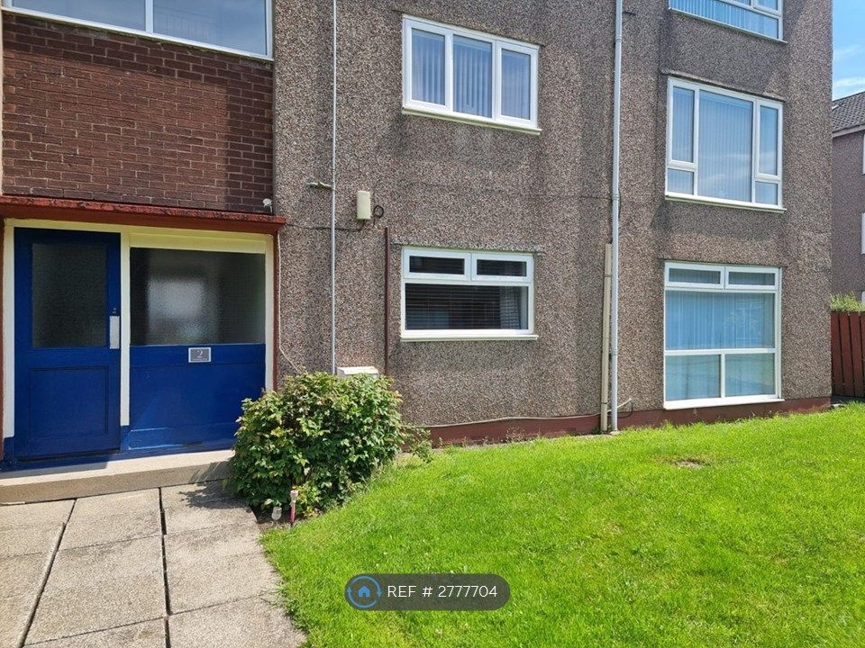 Property photo 2 of 16 Front Of Building