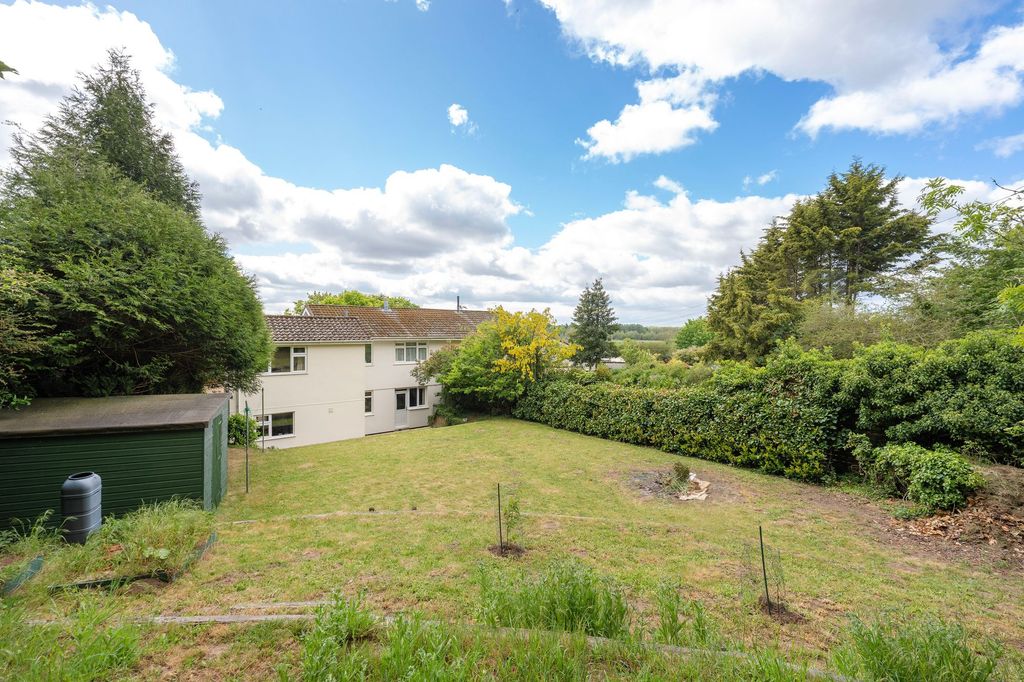 Property photo 2 of 23