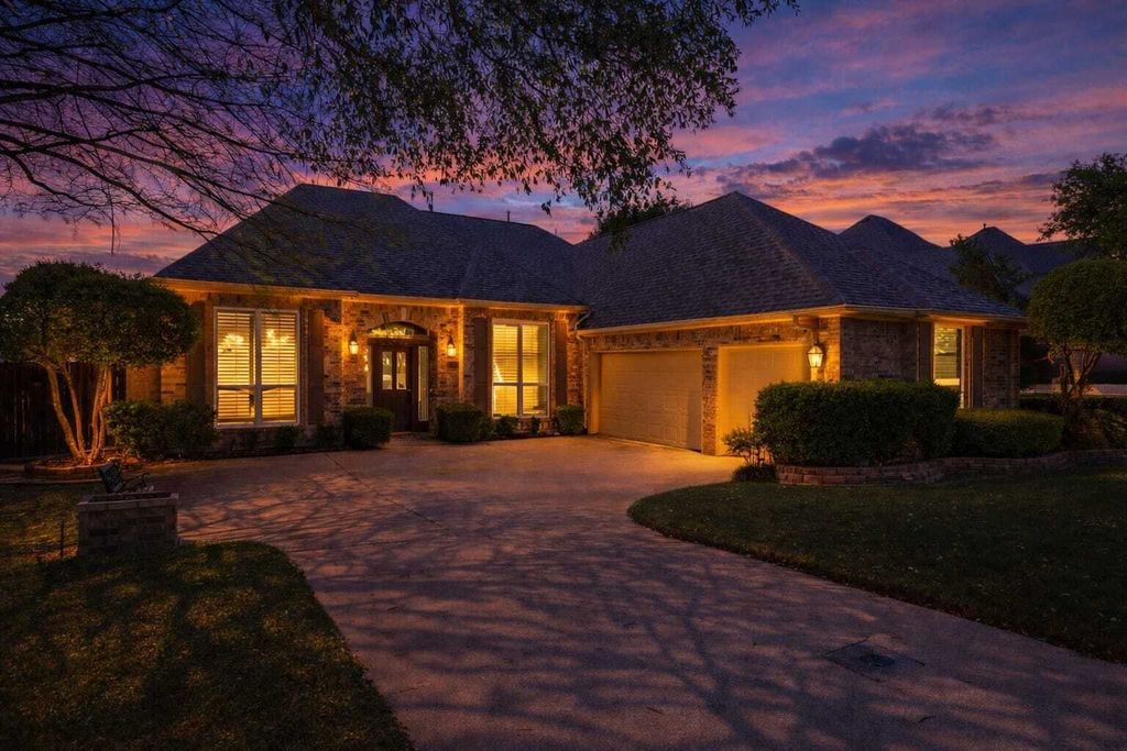 Property photo 1 of 31
