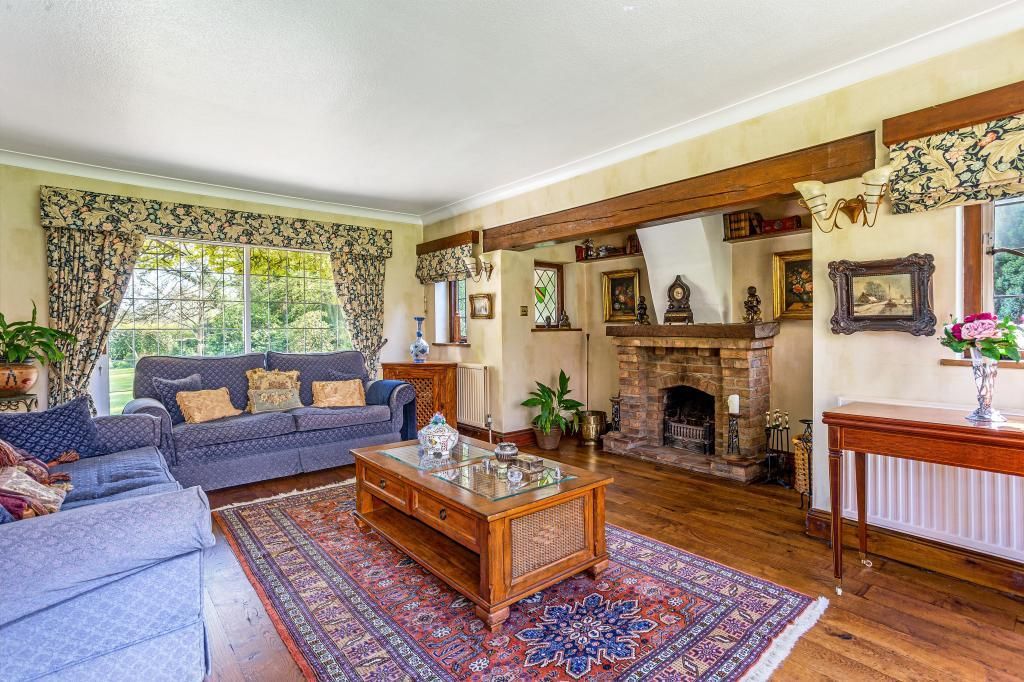 Property photo 2 of 14 Image