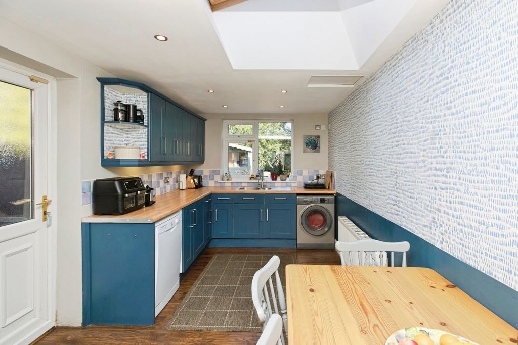 Property photo 3 of 20 Img_6511