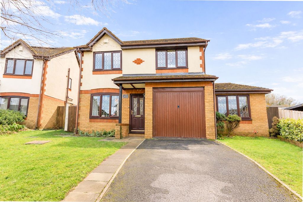 Property photo 1 of 36