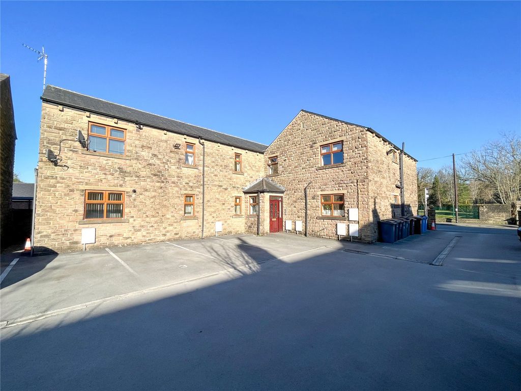 Property photo 1 of 11 External