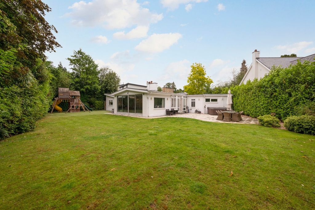 Property photo 2 of 26