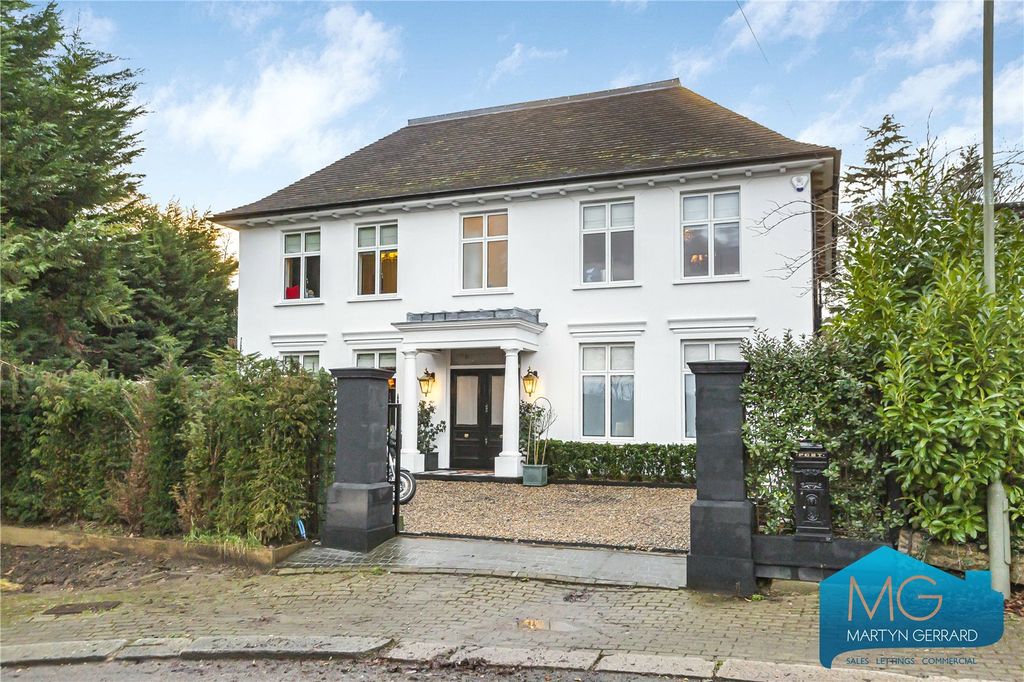 Property photo 1 of 56 Picture No. 35