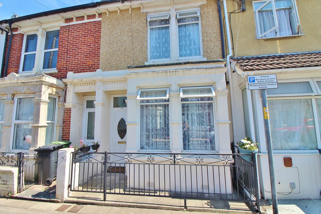Property photo 1 of 21