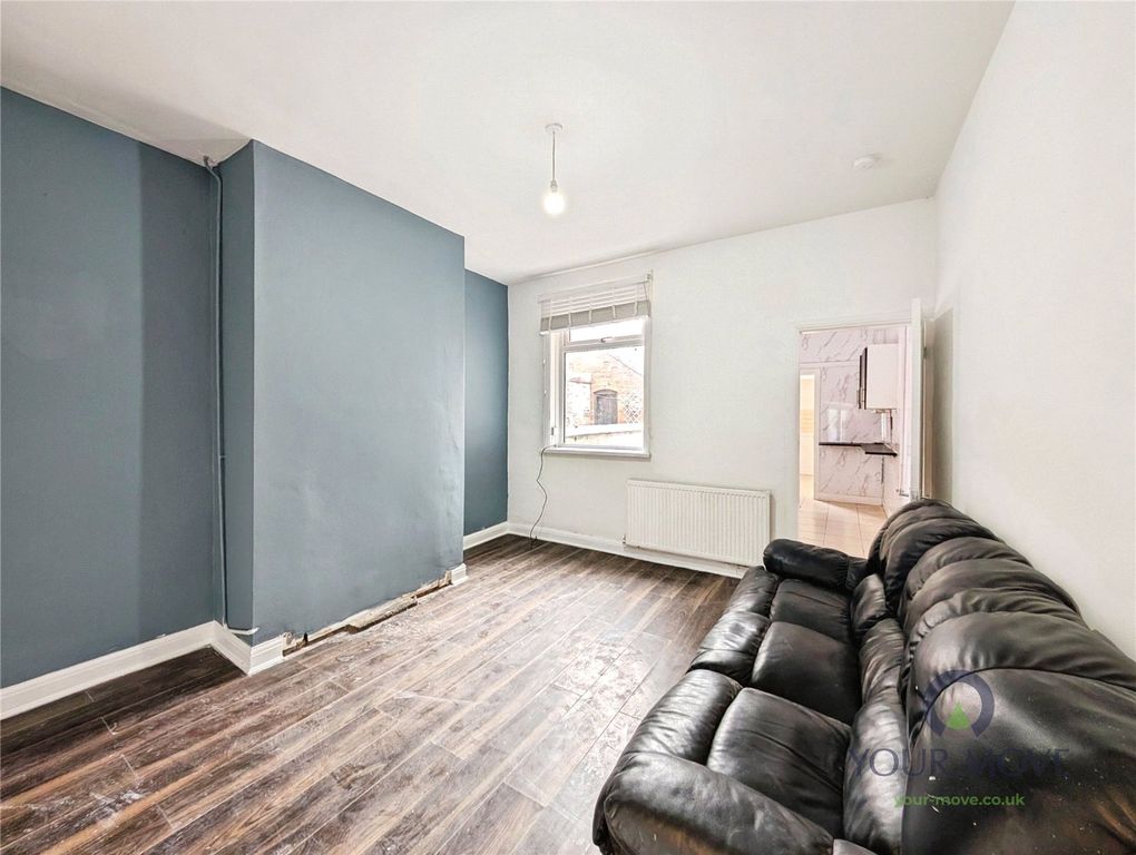 Property photo 3 of 8 Rear Reception Room