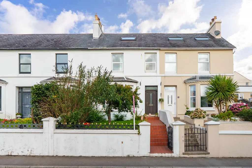 Property photo 1 of 18