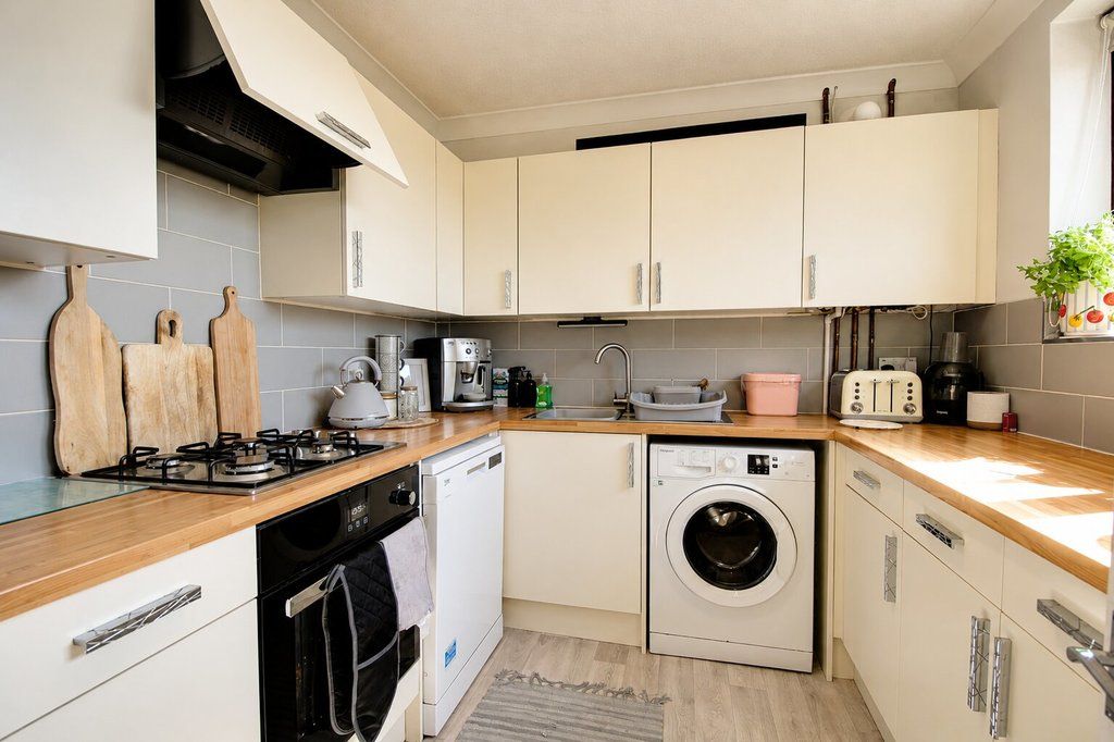 Property photo 2 of 13
