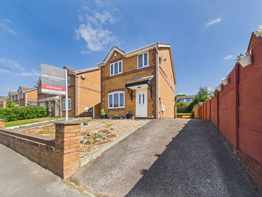 Property photo 1 of 34