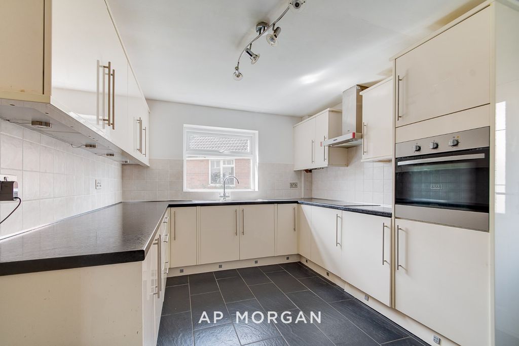 Property photo 2 of 13 Picture No. 08