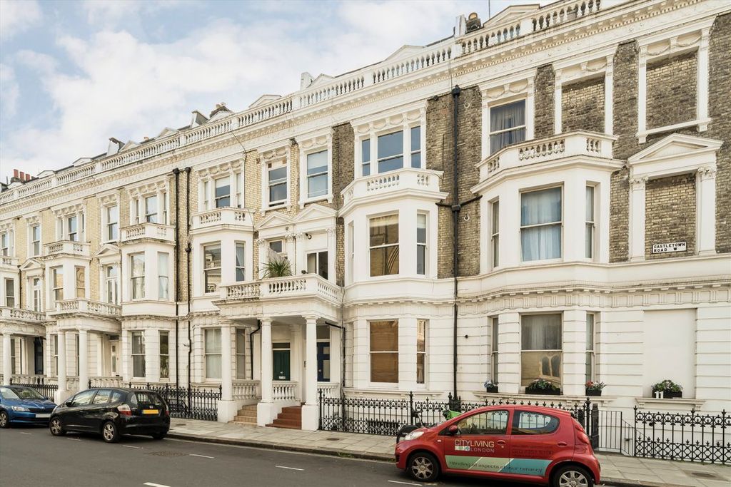 Property photo 1 of 1