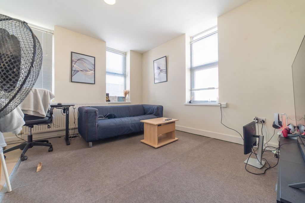 Property photo 2 of 15 Call 02920 454555 To Secure Your Viewing_1