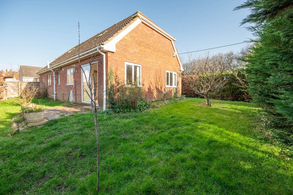 Property photo 1 of 11