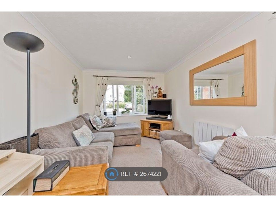 Property photo 2 of 6