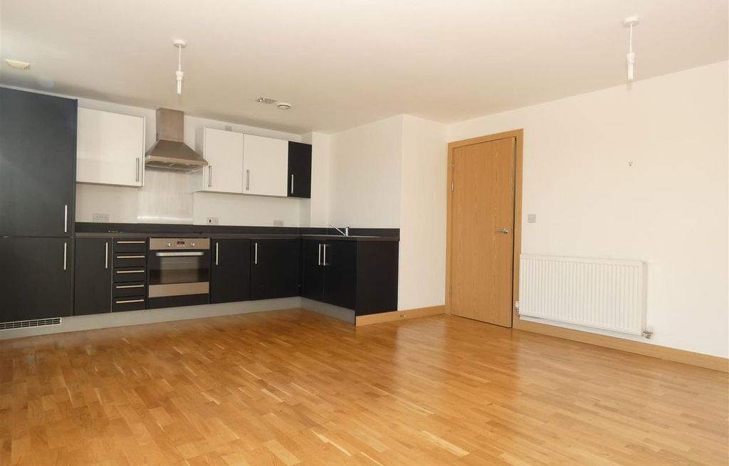 Property photo 3 of 7 Picture 3