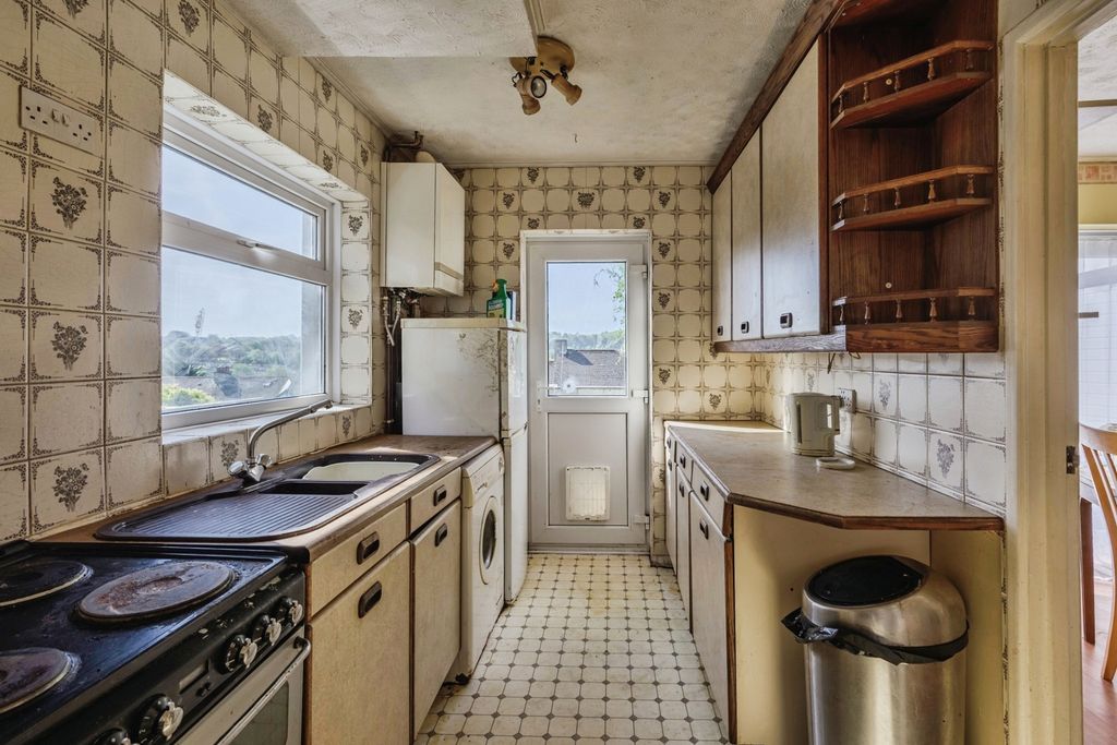 Property photo 3 of 17 Pbox-Img.Jpg