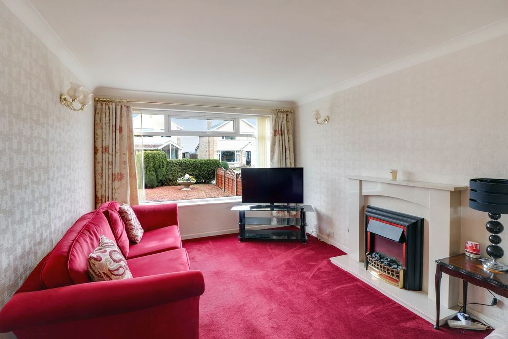 Property photo 3 of 26 Living Room