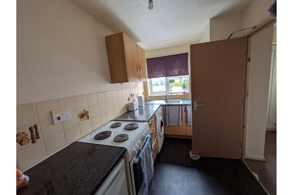 Property photo 2 of 9