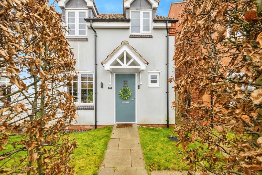 Property photo 1 of 19 Outside