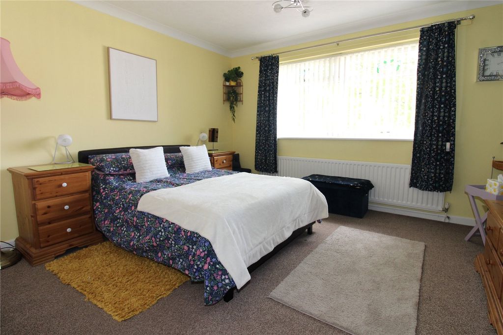 Additional image 12 of 5 bed detached house for saleThe Avenue, Fareham, Hampshire PO14