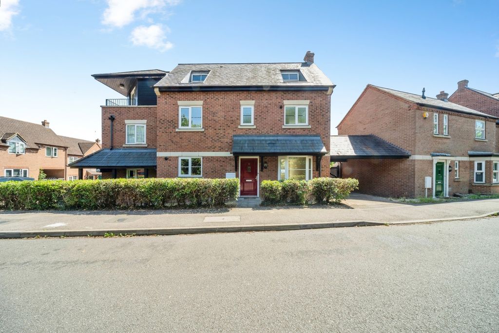 Property photo 1 of 26 Pbox-Img.Jpg
