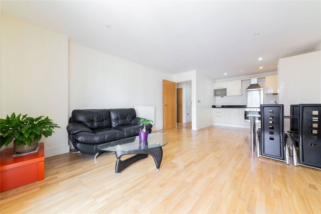 Property photo 2 of 15