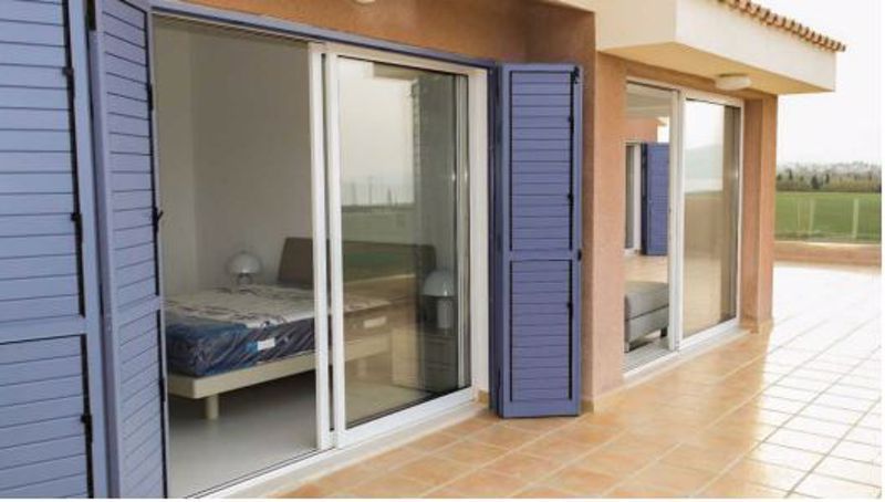 Property photo 2 of 12 Veranda Artist...