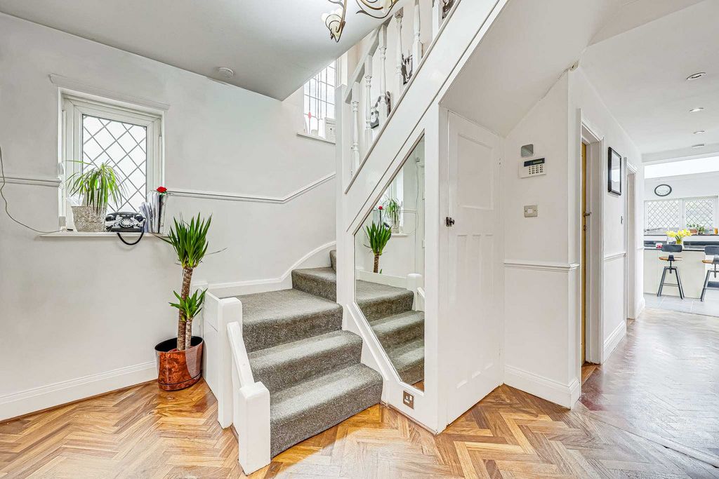 Property photo 3 of 50