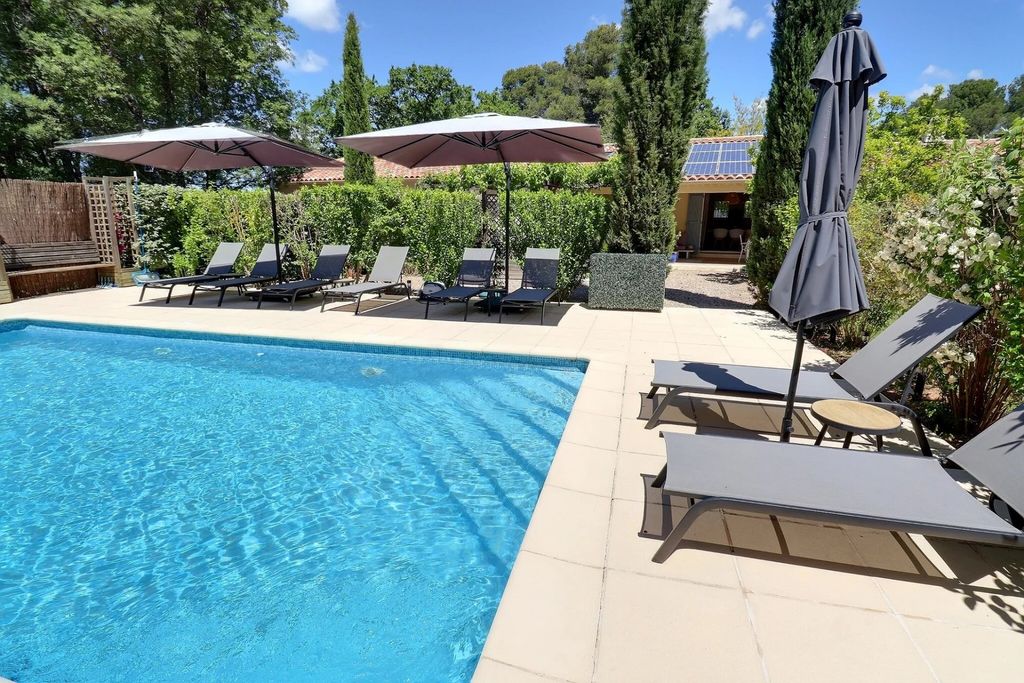 Property photo 1 of 25