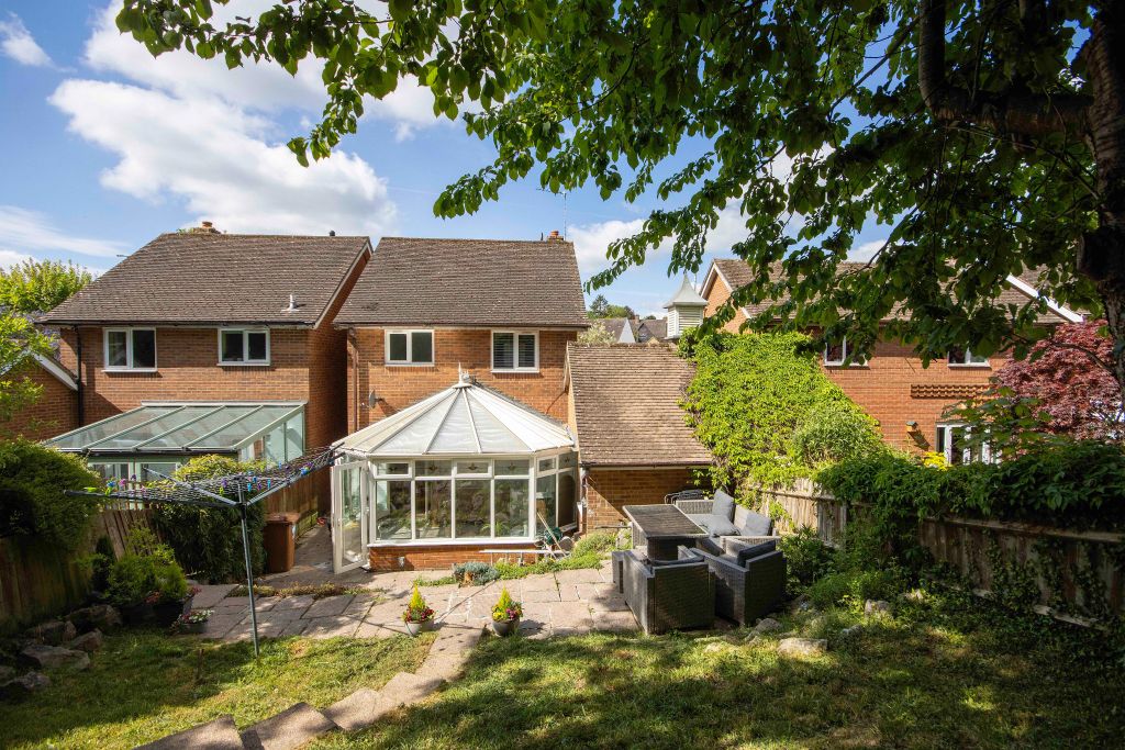 Property photo 2 of 9