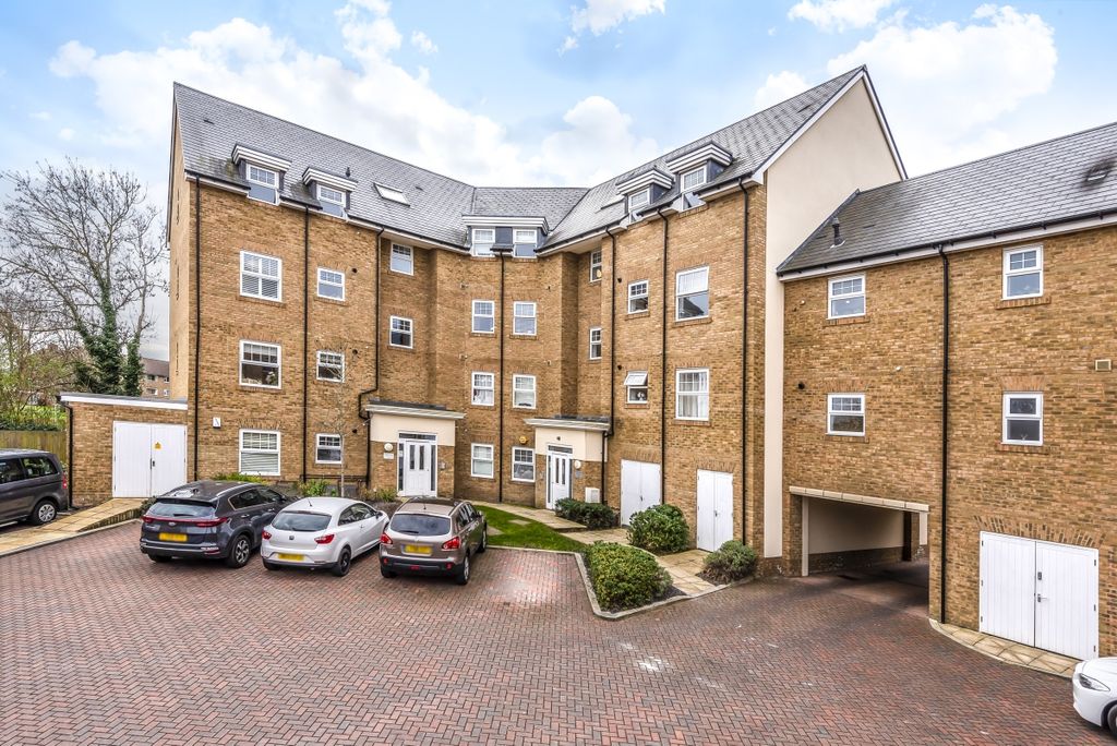 Property photo 2 of 7 462516 (1)