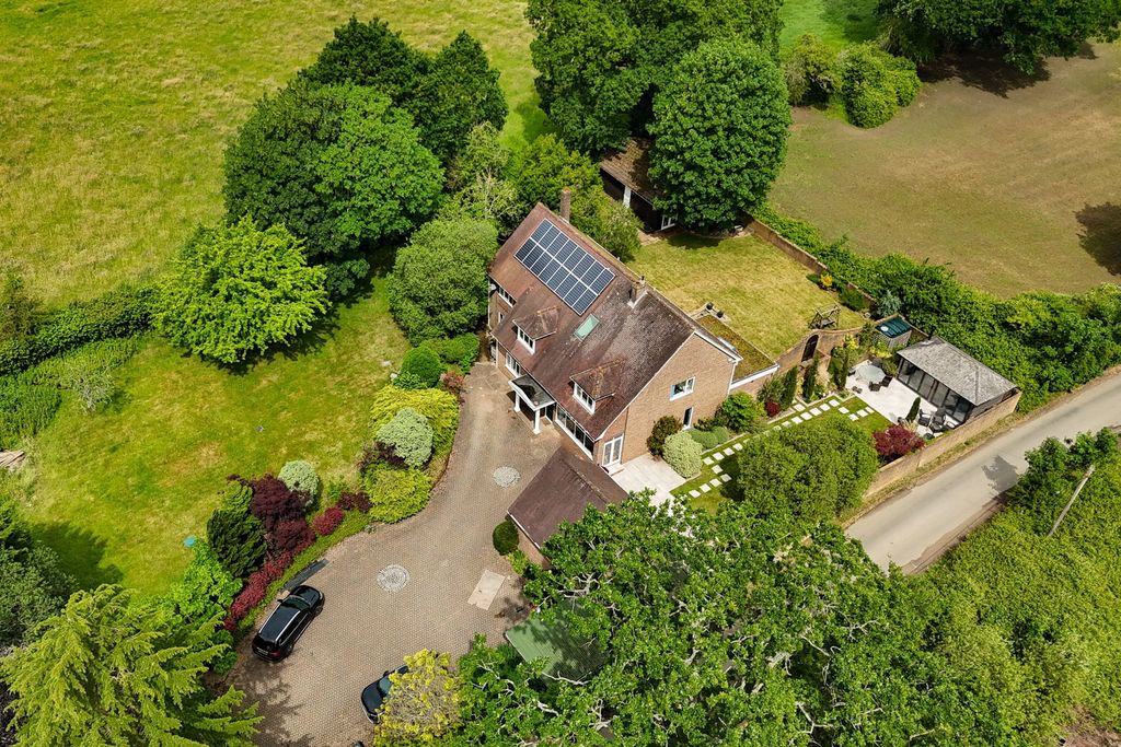Property photo 1 of 31