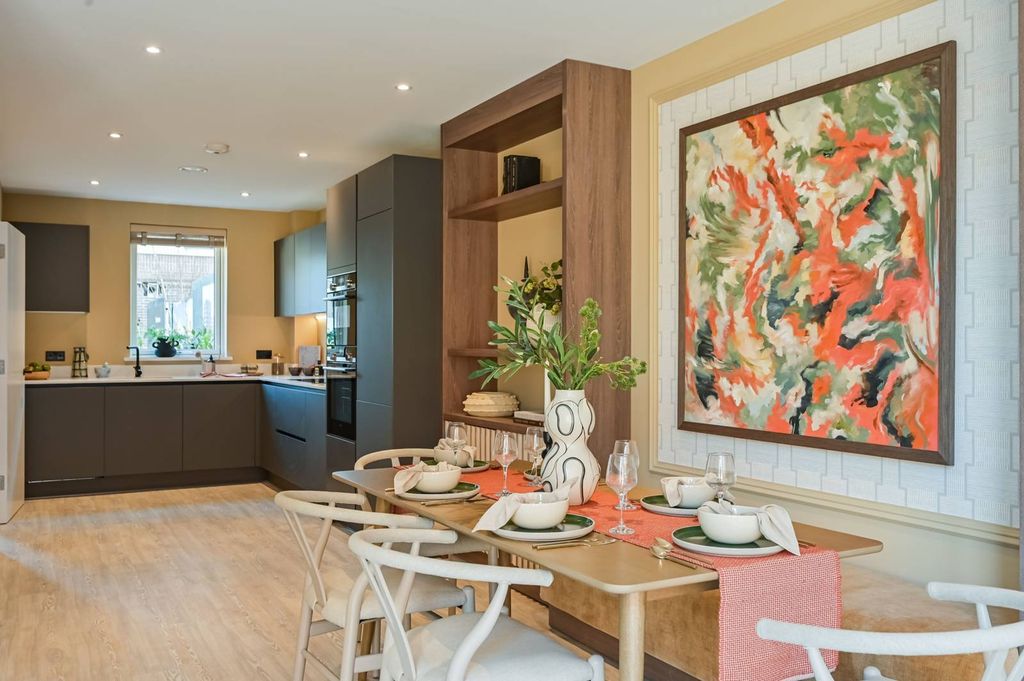 Property photo 1 of 36