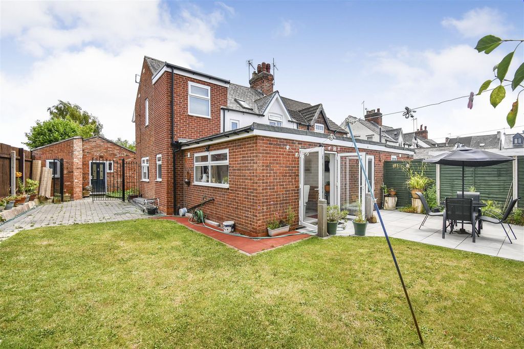 Property photo 2 of 20 Rear External