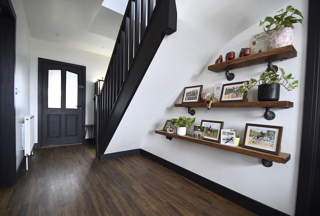 Property photo 3 of 15 Hallway