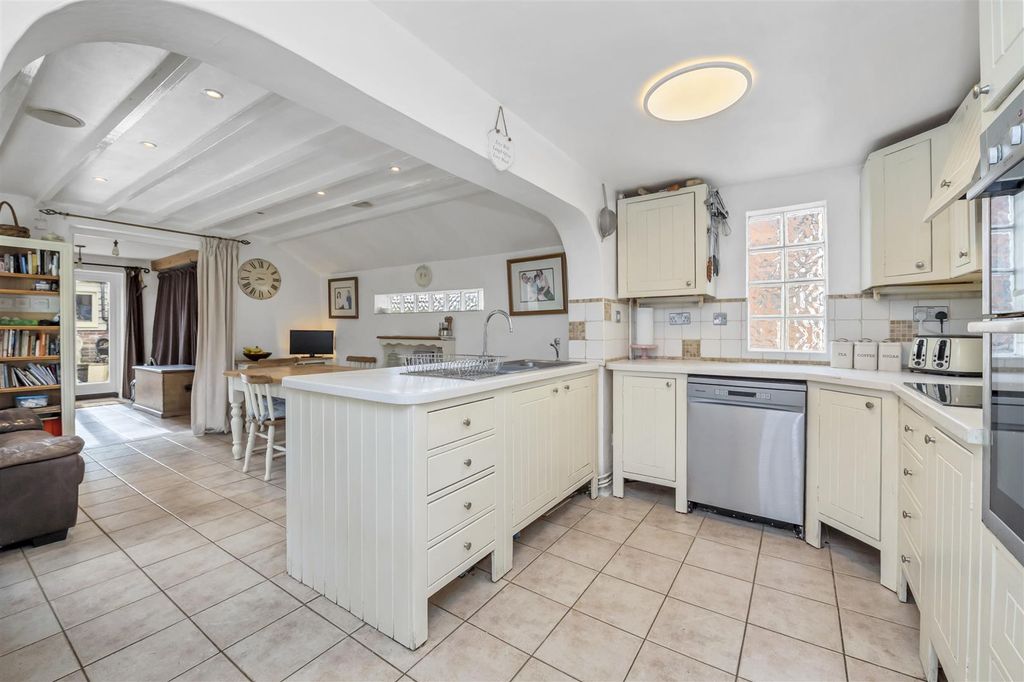 Property photo 3 of 30 Dcp_5432.Jpg