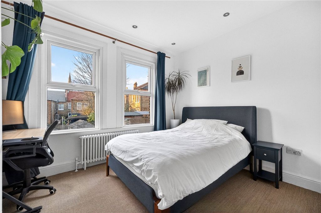 Property photo 3 of 17 Picture No. 20