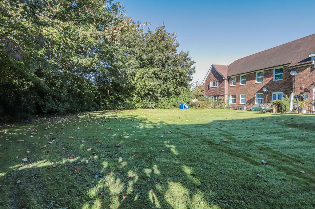 Property photo 2 of 5