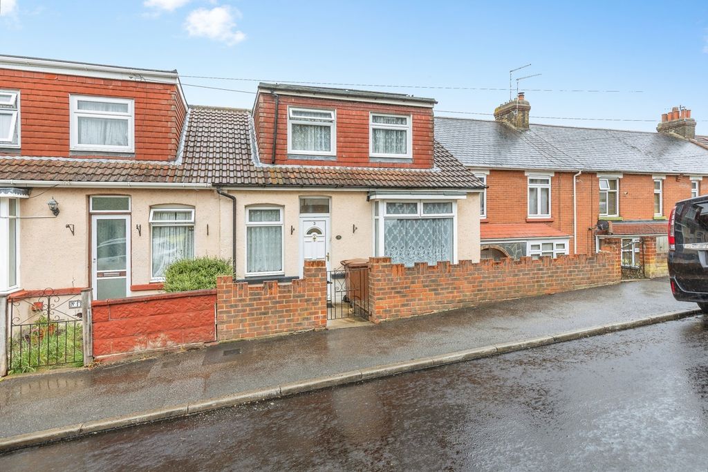 Property photo 1 of 16 Pbox-Img.Jpg