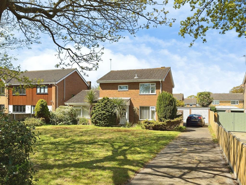 Property photo 1 of 19 Gunton Church Lane  (14).Jpg