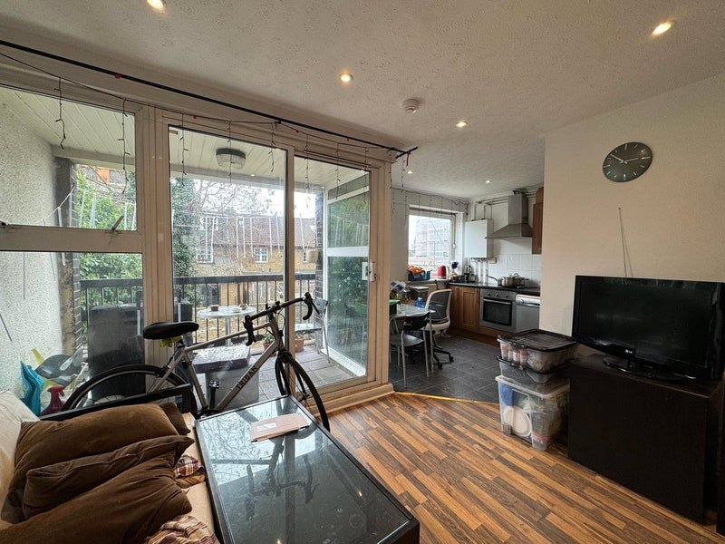 Property photo 3 of 8