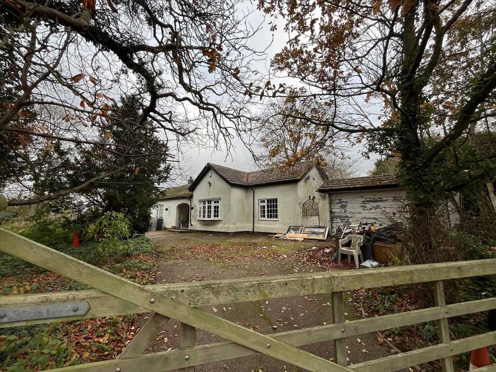 Property photo 1 of 8 Main Picture