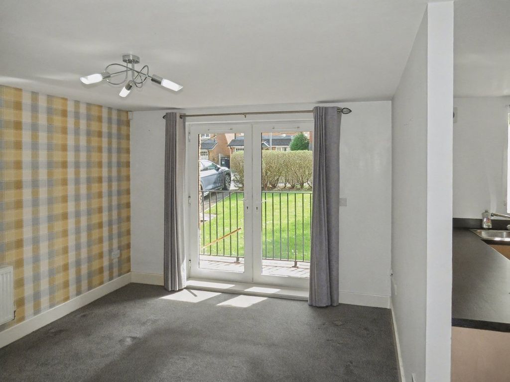 Property photo 3 of 25