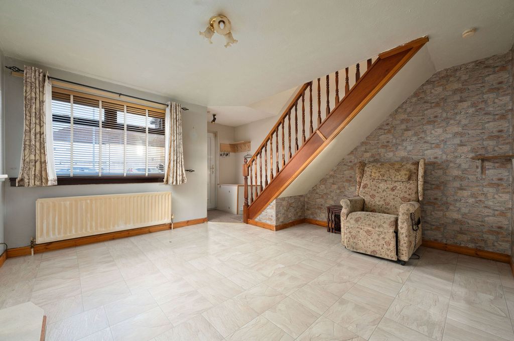 Property photo 3 of 21