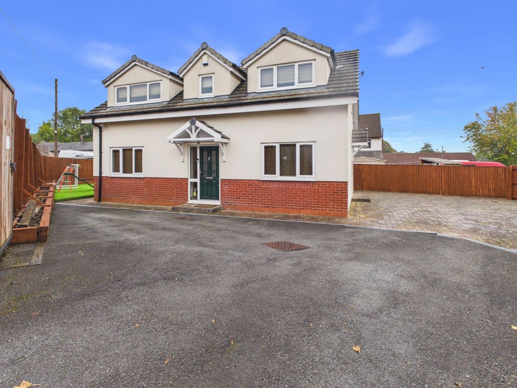Property photo 1 of 30 Cam02093G0-Pr0116-Still038